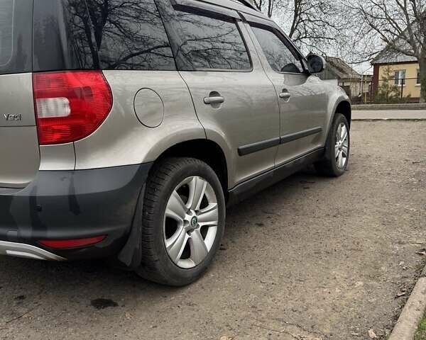 Сірий Шкода Єті, об'ємом двигуна 1.8 л та пробігом 180 тис. км за 8900 $, фото 7 на Automoto.ua