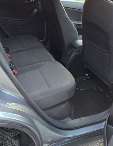 Сірий Шкода Єті, об'ємом двигуна 1.2 л та пробігом 200 тис. км за 4500 $, фото 4 на Automoto.ua