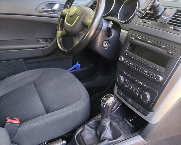 Серый Шкода Ети, объемом двигателя 1.8 л и пробегом 71 тыс. км за 9700 $, фото 7 на Automoto.ua