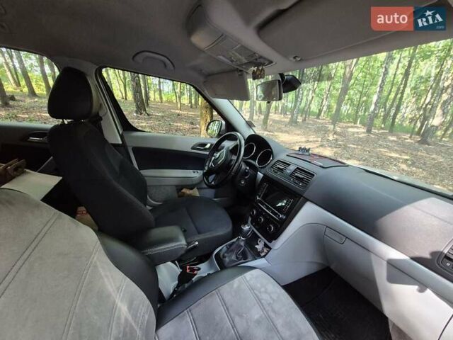 Серый Шкода Ети, объемом двигателя 1.97 л и пробегом 249 тыс. км за 10500 $, фото 12 на Automoto.ua
