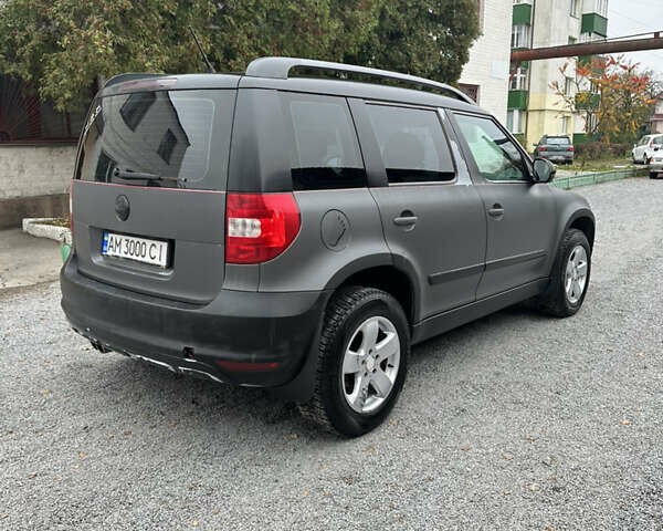 Серый Шкода Ети, объемом двигателя 1.8 л и пробегом 302 тыс. км за 5400 $, фото 1 на Automoto.ua