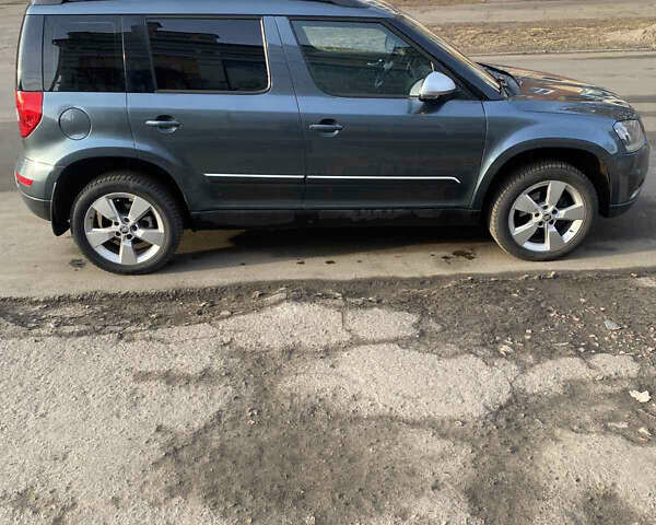 Серый Шкода Ети, объемом двигателя 1.8 л и пробегом 240 тыс. км за 10500 $, фото 3 на Automoto.ua