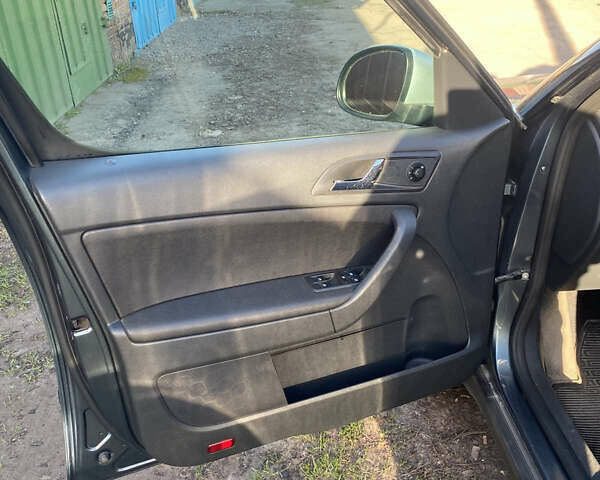 Серый Шкода Ети, объемом двигателя 1.8 л и пробегом 240 тыс. км за 10500 $, фото 8 на Automoto.ua