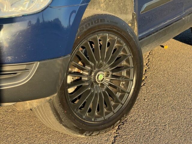Синий Шкода Ети, объемом двигателя 2 л и пробегом 220 тыс. км за 9499 $, фото 4 на Automoto.ua
