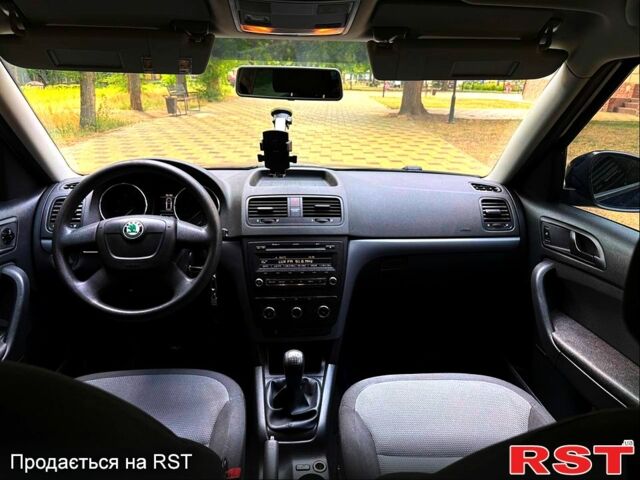 Синий Шкода Ети, объемом двигателя 1.4 л и пробегом 188 тыс. км за 7500 $, фото 6 на Automoto.ua