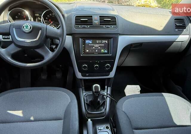 Синій Шкода Єті, об'ємом двигуна 1.2 л та пробігом 139 тис. км за 8200 $, фото 49 на Automoto.ua