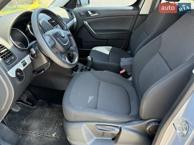 Синій Шкода Єті, об'ємом двигуна 1.2 л та пробігом 139 тис. км за 8200 $, фото 34 на Automoto.ua