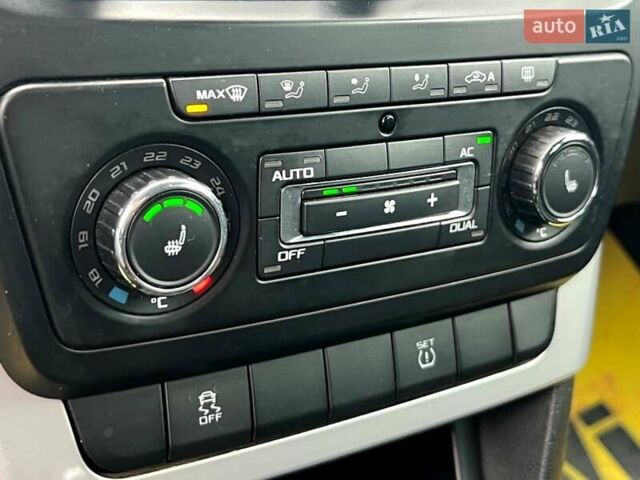 Синий Шкода Ети, объемом двигателя 2 л и пробегом 315 тыс. км за 9500 $, фото 40 на Automoto.ua