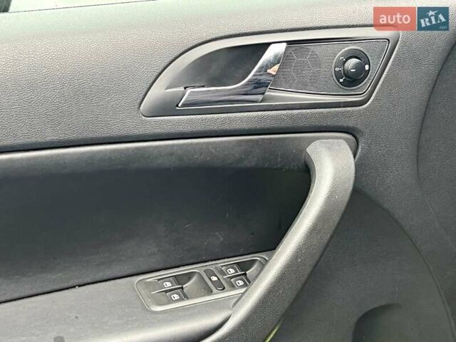 Синий Шкода Ети, объемом двигателя 2 л и пробегом 315 тыс. км за 9500 $, фото 19 на Automoto.ua