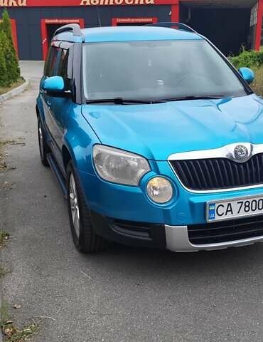 Синій Шкода Єті, об'ємом двигуна 2 л та пробігом 228 тис. км за 11300 $, фото 1 на Automoto.ua