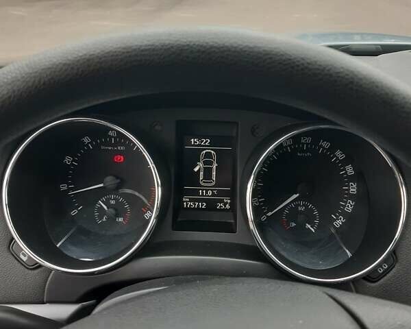 Синій Шкода Єті, об'ємом двигуна 1.39 л та пробігом 174 тис. км за 10900 $, фото 1 на Automoto.ua