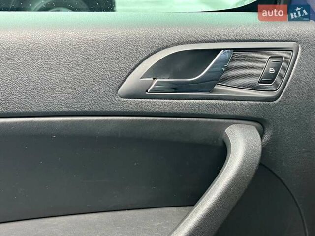 Синий Шкода Ети, объемом двигателя 2 л и пробегом 315 тыс. км за 9500 $, фото 41 на Automoto.ua