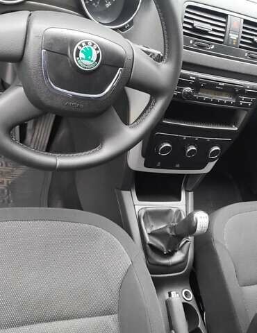 Синій Шкода Єті, об'ємом двигуна 2 л та пробігом 228 тис. км за 11300 $, фото 8 на Automoto.ua