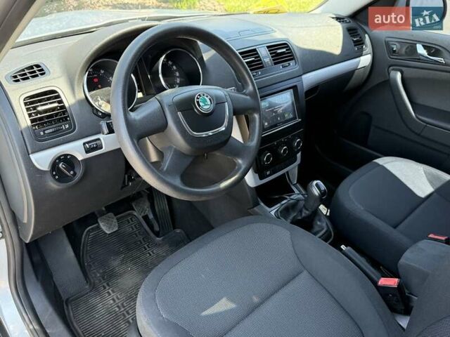 Синій Шкода Єті, об'ємом двигуна 1.2 л та пробігом 139 тис. км за 8200 $, фото 38 на Automoto.ua