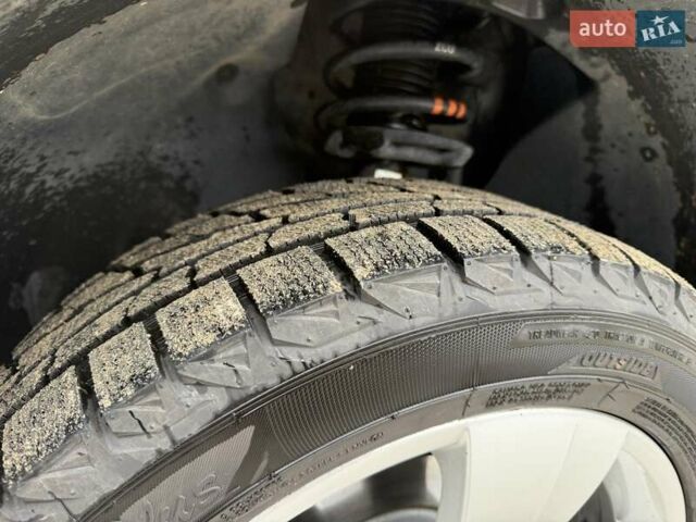 Синій Шкода Єті, об'ємом двигуна 1.39 л та пробігом 242 тис. км за 9300 $, фото 13 на Automoto.ua