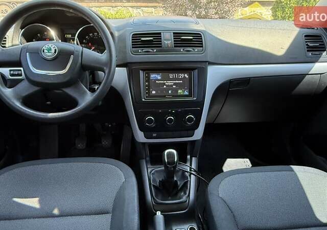 Синій Шкода Єті, об'ємом двигуна 1.2 л та пробігом 139 тис. км за 8200 $, фото 51 на Automoto.ua