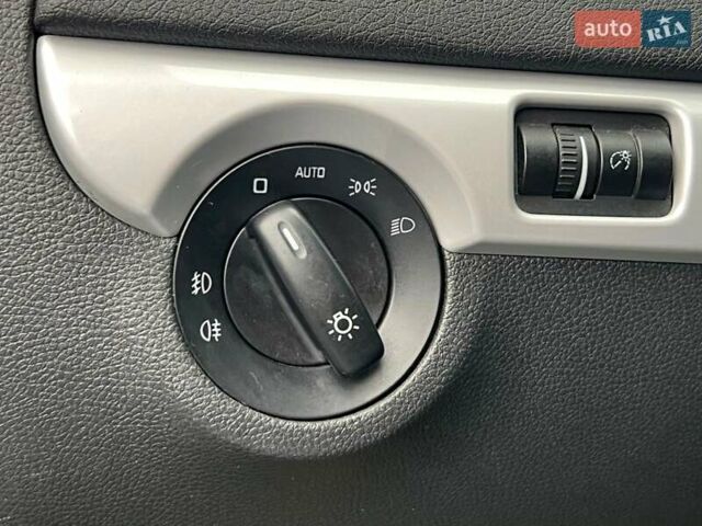 Синий Шкода Ети, объемом двигателя 2 л и пробегом 315 тыс. км за 9500 $, фото 39 на Automoto.ua