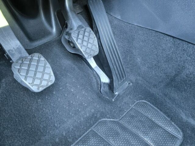 Зелений Шкода Єті, об'ємом двигуна 1.8 л та пробігом 88 тис. км за 9500 $, фото 4 на Automoto.ua