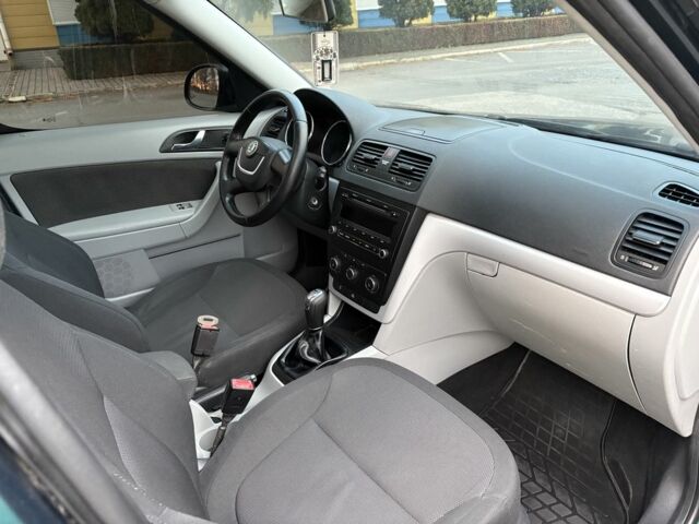 Зелений Шкода Єті, об'ємом двигуна 2 л та пробігом 189 тис. км за 7999 $, фото 12 на Automoto.ua