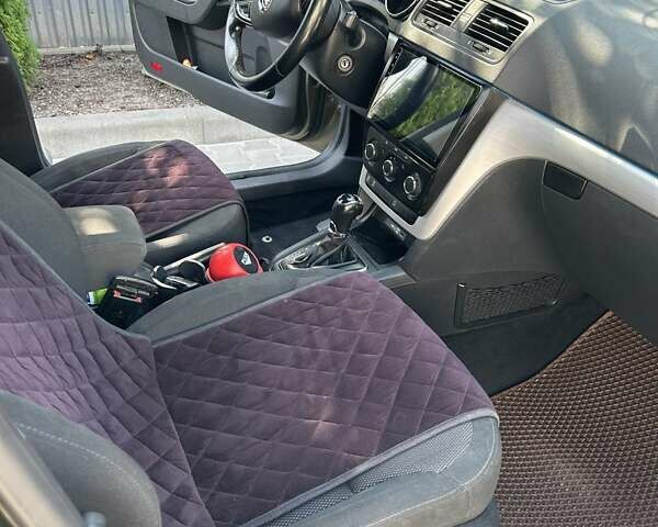 Зеленый Шкода Ети, объемом двигателя 1.6 л и пробегом 275 тыс. км за 12900 $, фото 4 на Automoto.ua