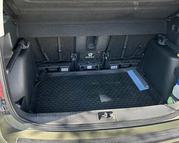Зеленый Шкода Ети, объемом двигателя 1.6 л и пробегом 275 тыс. км за 12900 $, фото 1 на Automoto.ua