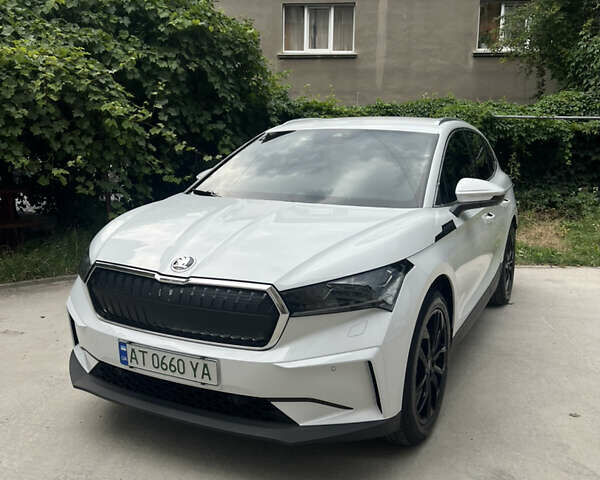 Білий Шкода Enyaq iV, об'ємом двигуна 0 л та пробігом 150 тис. км за 26300 $, фото 3 на Automoto.ua