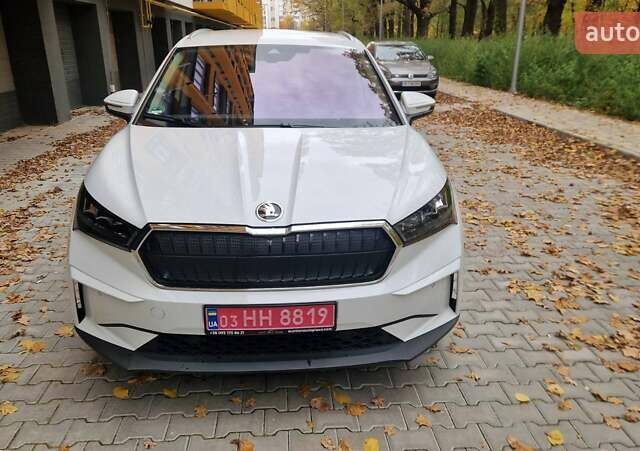 Білий Шкода Enyaq iV, об'ємом двигуна 0 л та пробігом 208 тис. км за 20900 $, фото 17 на Automoto.ua