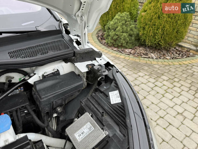 Білий Шкода Enyaq iV, об'ємом двигуна 0 л та пробігом 190 тис. км за 22700 $, фото 115 на Automoto.ua