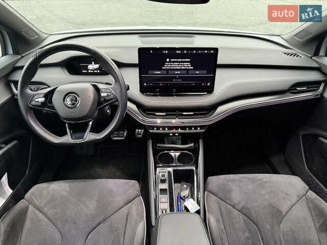 Білий Шкода Enyaq iV, об'ємом двигуна 0 л та пробігом 98 тис. км за 23600 $, фото 6 на Automoto.ua