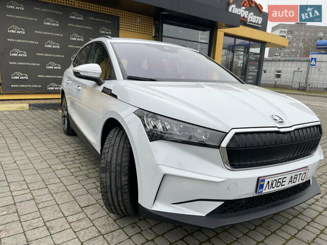 Белый Шкода Enyaq iV, объемом двигателя 0 л и пробегом 116 тыс. км за 23000 $, фото 1 на Automoto.ua