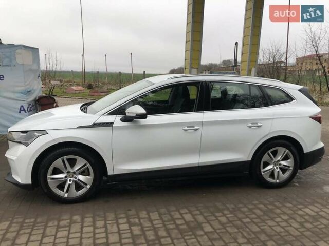Белый Шкода Enyaq iV, объемом двигателя 0 л и пробегом 180 тыс. км за 22500 $, фото 6 на Automoto.ua