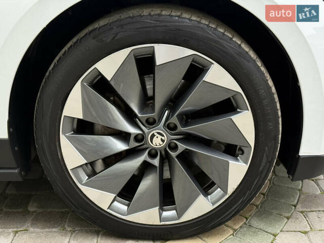 Білий Шкода Enyaq iV, об'ємом двигуна 0 л та пробігом 190 тис. км за 22700 $, фото 44 на Automoto.ua