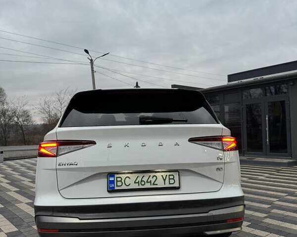 Белый Шкода Enyaq iV, объемом двигателя 0 л и пробегом 86 тыс. км за 23000 $, фото 7 на Automoto.ua