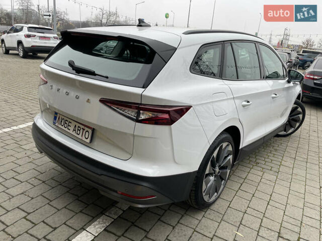 Белый Шкода Enyaq iV, объемом двигателя 0 л и пробегом 116 тыс. км за 23000 $, фото 2 на Automoto.ua