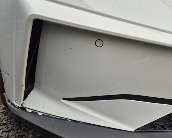 Білий Шкода Enyaq iV, об'ємом двигуна 0 л та пробігом 295 тис. км за 17600 $, фото 9 на Automoto.ua