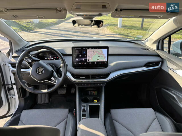 Білий Шкода Enyaq iV, об'ємом двигуна 0 л та пробігом 230 тис. км за 22000 $, фото 12 на Automoto.ua