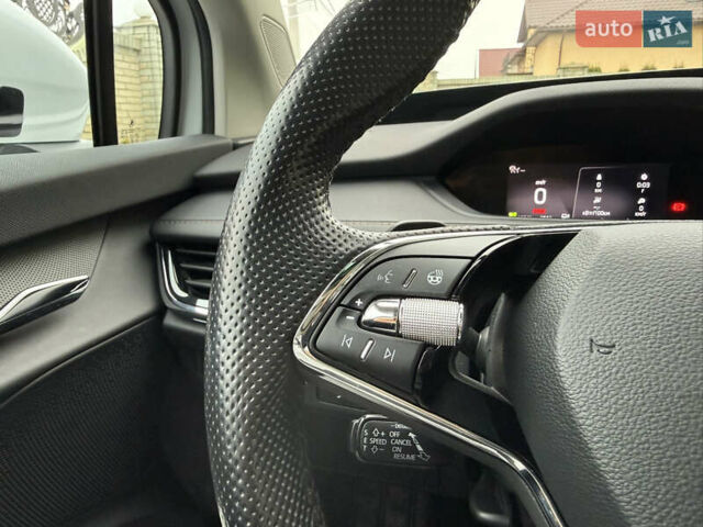 Білий Шкода Enyaq iV, об'ємом двигуна 0 л та пробігом 190 тис. км за 22700 $, фото 59 на Automoto.ua