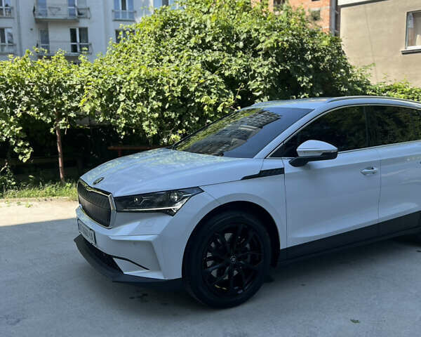 Білий Шкода Enyaq iV, об'ємом двигуна 0 л та пробігом 150 тис. км за 26300 $, фото 6 на Automoto.ua