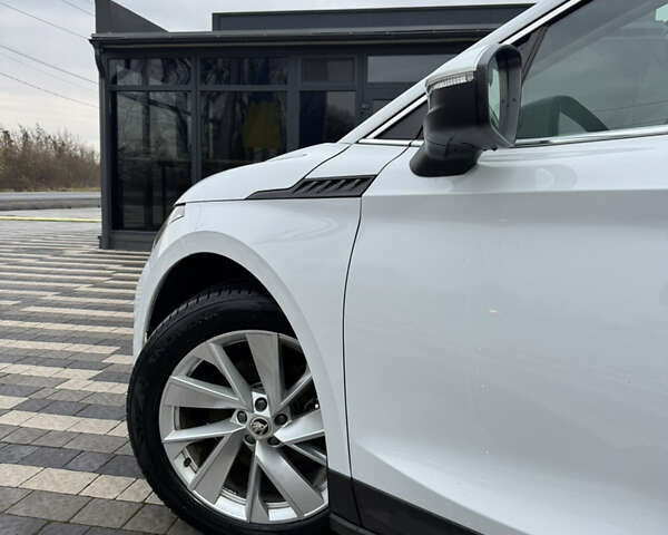 Белый Шкода Enyaq iV, объемом двигателя 0 л и пробегом 86 тыс. км за 23000 $, фото 10 на Automoto.ua