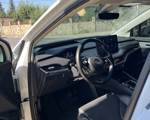 Білий Шкода Enyaq iV, об'ємом двигуна 0 л та пробігом 150 тис. км за 26300 $, фото 50 на Automoto.ua