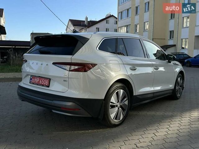 Белый Шкода Enyaq iV, объемом двигателя 0 л и пробегом 210 тыс. км за 21600 $, фото 4 на Automoto.ua