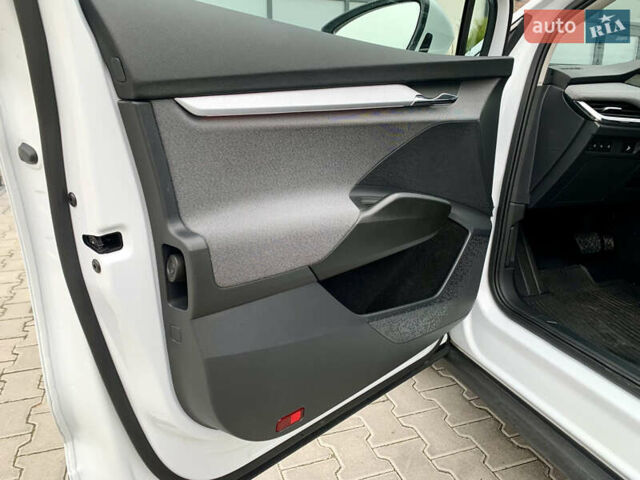 Білий Шкода Enyaq iV, об'ємом двигуна 0 л та пробігом 220 тис. км за 20700 $, фото 48 на Automoto.ua