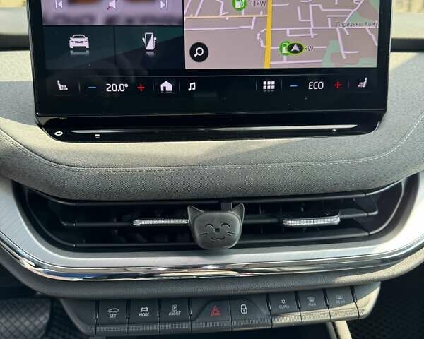 Белый Шкода Enyaq iV, объемом двигателя 0 л и пробегом 59 тыс. км за 28350 $, фото 14 на Automoto.ua