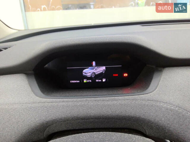 Білий Шкода Enyaq iV, об'ємом двигуна 0 л та пробігом 179 тис. км за 19900 $, фото 3 на Automoto.ua