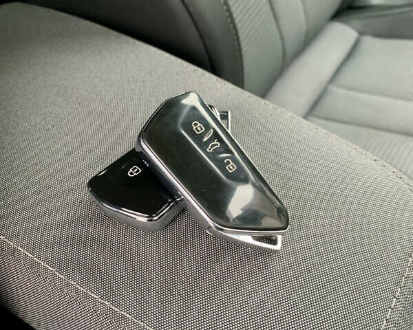 Білий Шкода Enyaq iV, об'ємом двигуна 0 л та пробігом 220 тис. км за 20700 $, фото 97 на Automoto.ua