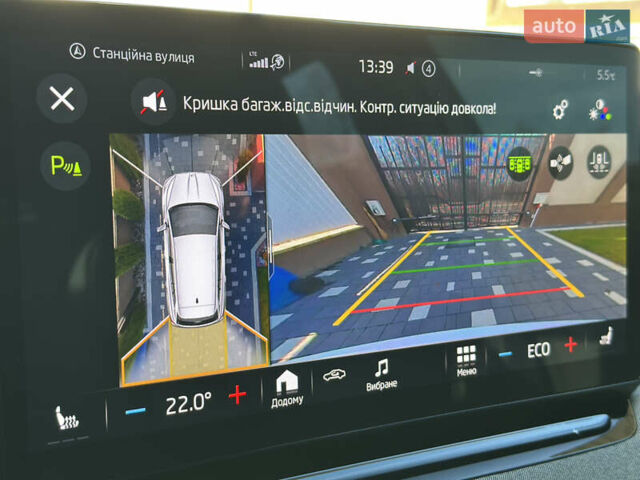 Белый Шкода Enyaq iV, объемом двигателя 0 л и пробегом 24 тыс. км за 24900 $, фото 7 на Automoto.ua