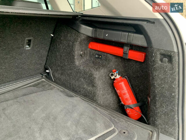 Білий Шкода Enyaq iV, об'ємом двигуна 0 л та пробігом 220 тис. км за 20700 $, фото 77 на Automoto.ua