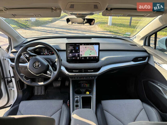 Білий Шкода Enyaq iV, об'ємом двигуна 0 л та пробігом 235 тис. км за 22000 $, фото 17 на Automoto.ua