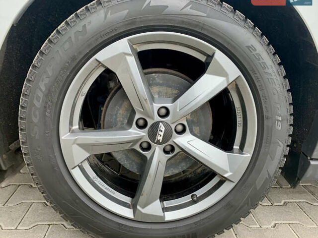 Білий Шкода Enyaq iV, об'ємом двигуна 0 л та пробігом 220 тис. км за 20700 $, фото 38 на Automoto.ua