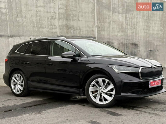 Черный Шкода Enyaq iV, объемом двигателя 0 л и пробегом 113 тыс. км за 27920 $, фото 3 на Automoto.ua